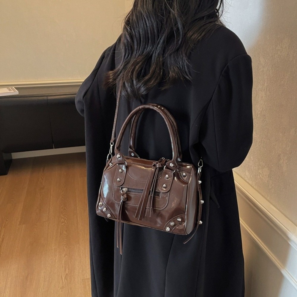 Vintage Perçinli Yastık Çanta  - Top Handle Patent Bag incelemesi ve fiyatı