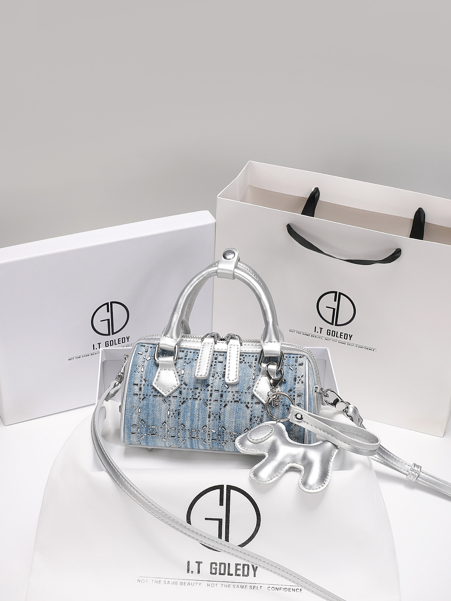 Lüks ve Vintage El Çantası, Za - Luxury Bags Denim incelemesi ve fiyatı